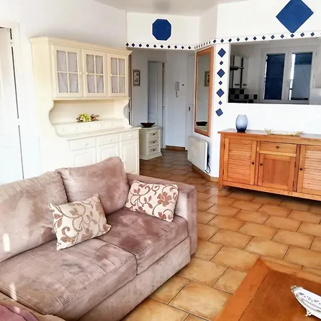 Ensoleillee & Piscine Privee A *